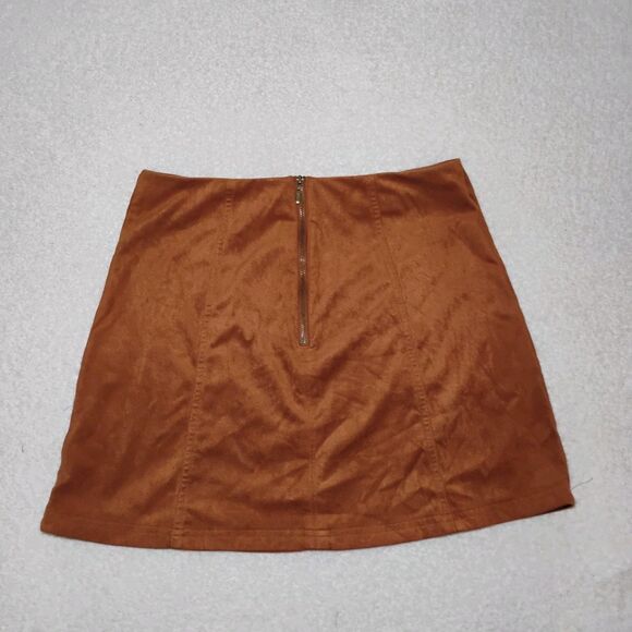 Faux Suede Brown Mini Skirt 60s/70s Casual Hippie Cowgirl Size Medium - Picture 2 of 10